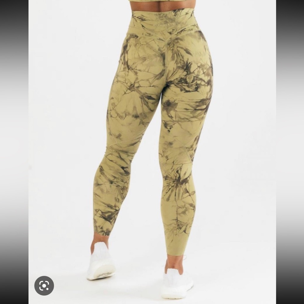 Alphalete leggings